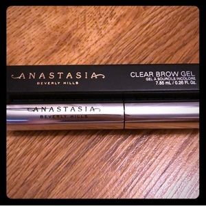 ⭐️Anastasia Beverly Hills Clear Brow Gel Full Size